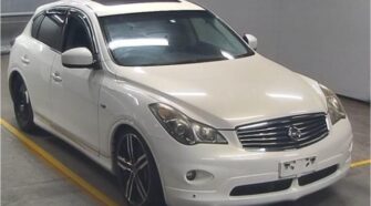 NISSAN Skyline CrossOver