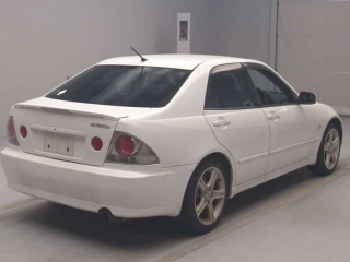 TOYOTA   Altezza GH-SXE10