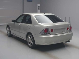 TOYOTA  Altezza GH-SXE10