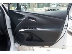 
										Toyota Prius full									