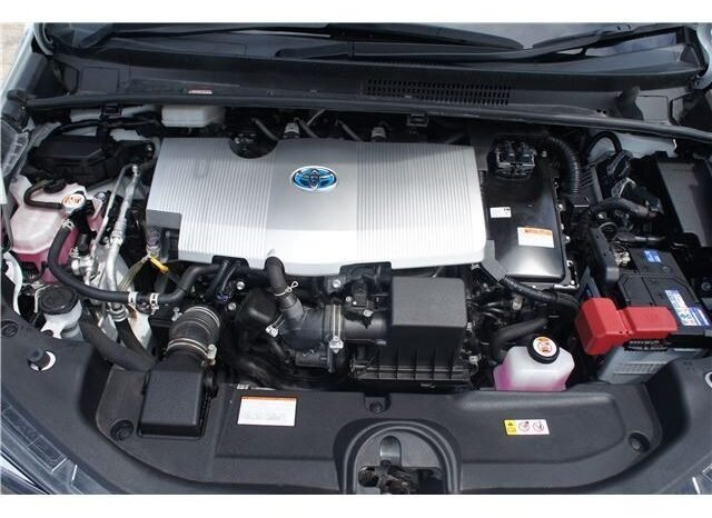 
								Toyota Prius full									