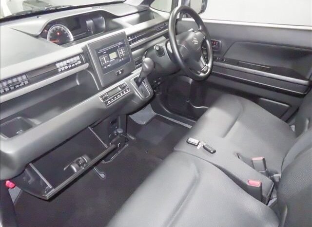 
								Suzuki WagonR FX (Non Hybrid) full									