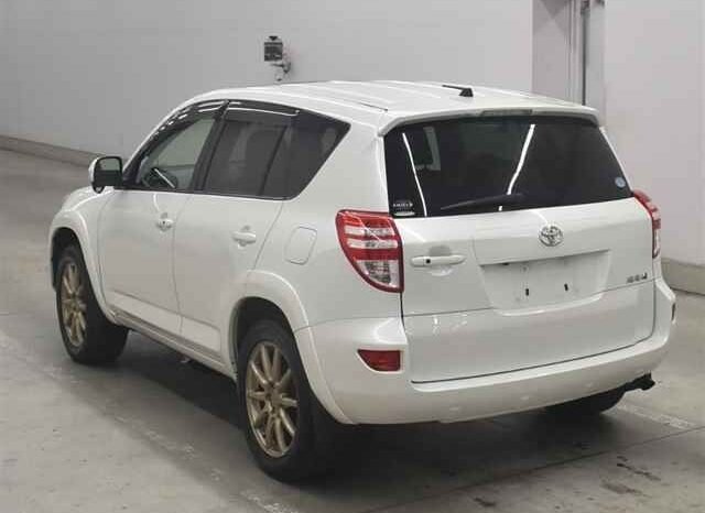
								Toyota RAV4 full									