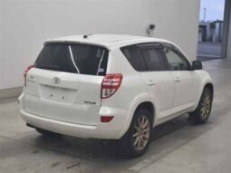
										Toyota RAV4 full									