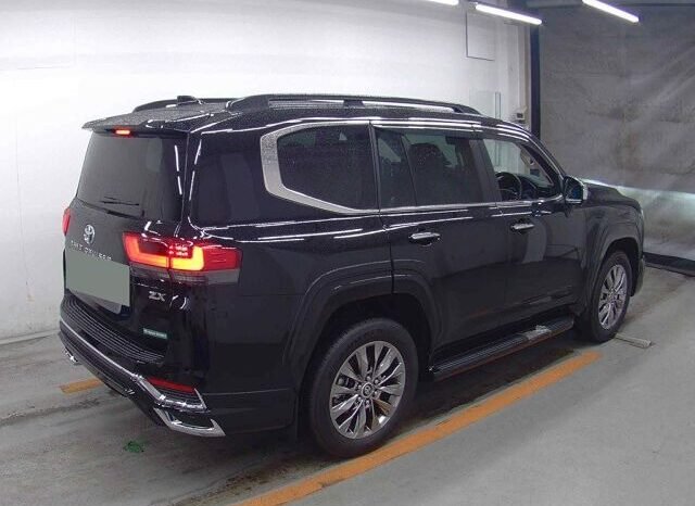 
								Toyota Land Cruiser 300 ZX 2026 full									
