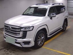 
										Toyota Land Cruiser 300 ZX 2026 full									