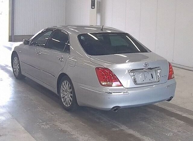 
								Toyota Crown Majesta 2007 full									