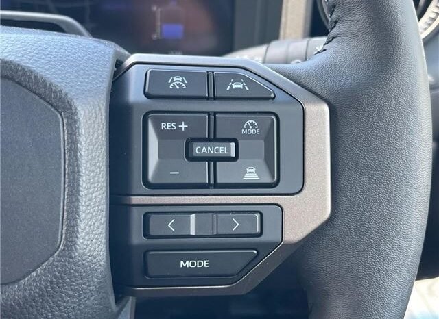 
								Toyota Land Cruiser 250 ZX 2026 full									
