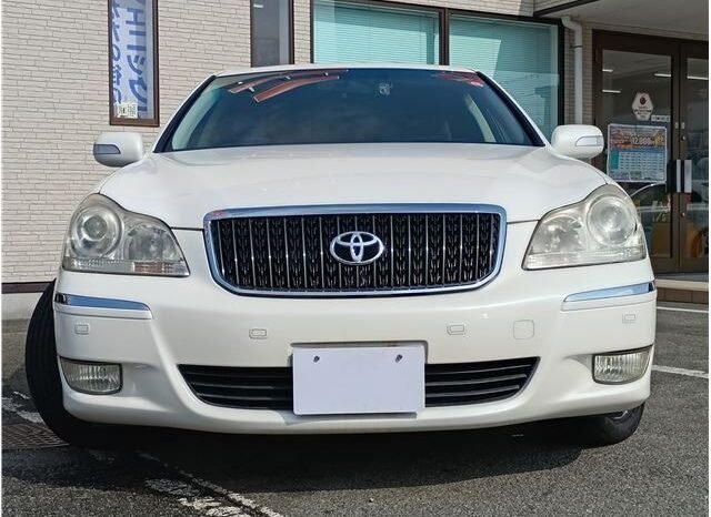 
								Toyota Crown Majesta 2008 full									