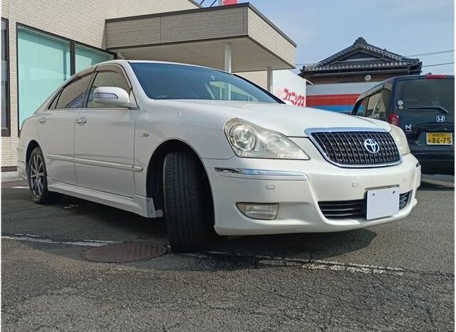 
								Toyota Crown Majesta 2008 full									