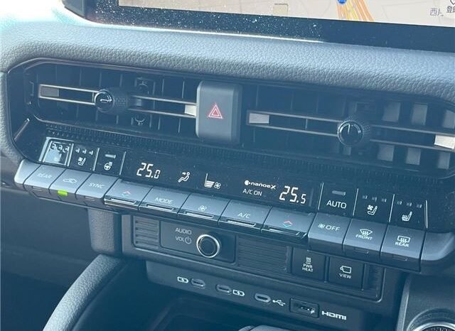 
								Toyota Land Cruiser 250 ZX 2026 full									