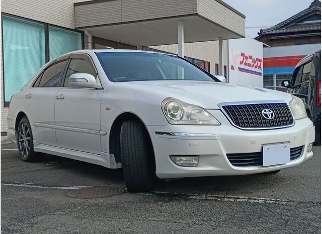 
								Toyota Crown Majesta 2008 full									