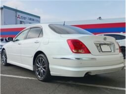 
										Toyota Crown Majesta 2008 full									