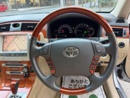 
										Toyota Crown Majesta 2004 full									