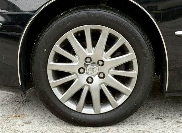 
								Toyota Crown Majesta 2005 full									
