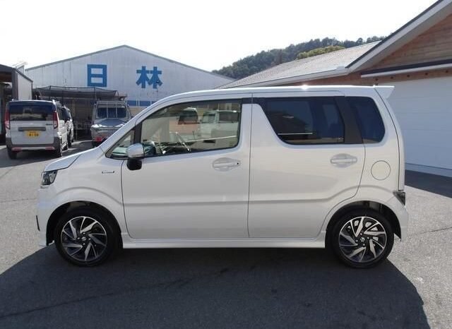
								Suzuki WagonR Custom ZX 2026 full									