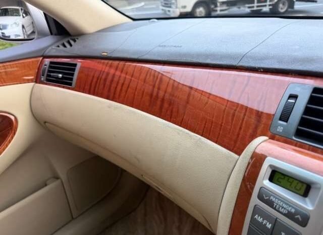 
								Toyota Crown Majesta 2004 full									