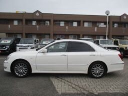 
										Toyota Crown Majesta 2004 full									