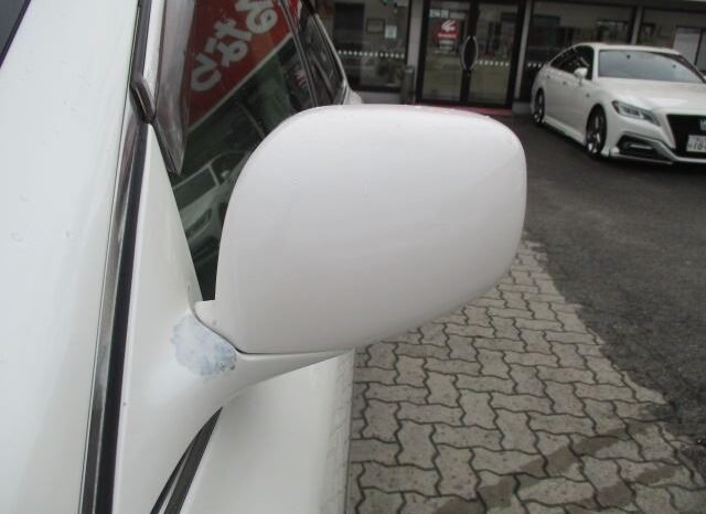
								Toyota Crown Majesta 2004 full									