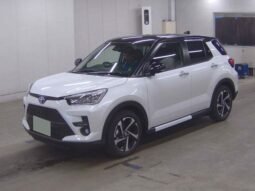 
										Toyota Raize Hybrid Z full									
