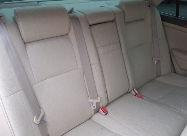 
								Toyota Crown Majesta 2004 full									