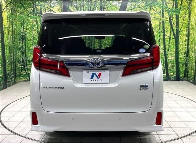 
								Toyota Alphard Hybrid SR full									