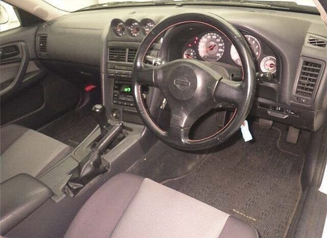 
								Nissan Skyline 25 GT-X Turbo full									
