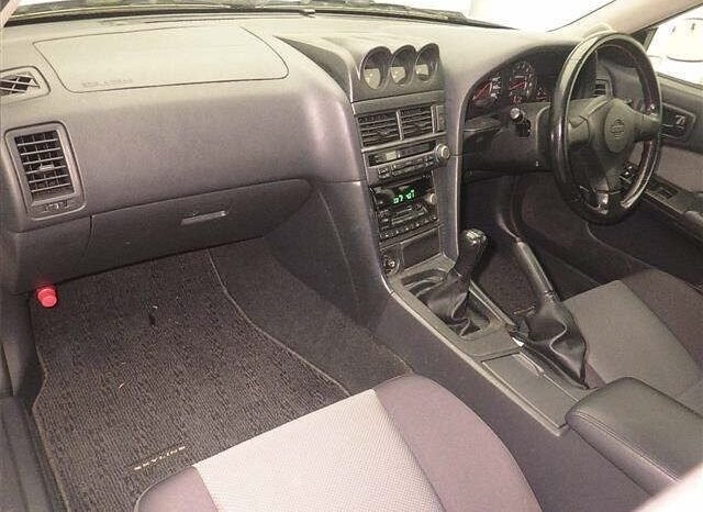 
								Nissan Skyline 25 GT-X Turbo full									