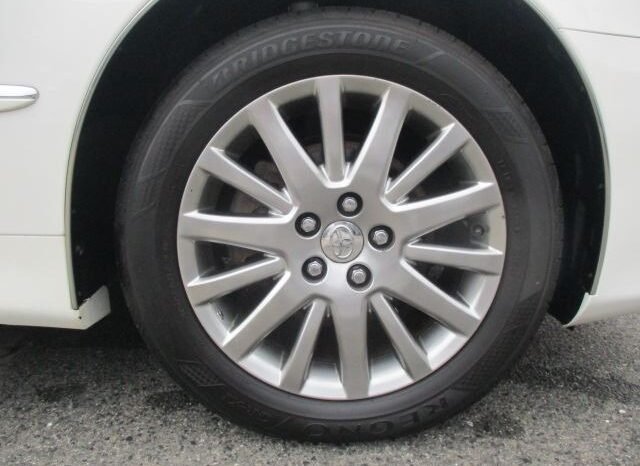 
								Toyota Crown Majesta 2004 full									