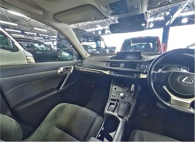 
								LEXUS CT200H VER-C (Late Model) 2021 full									