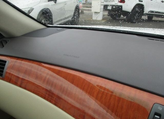
								Toyota Crown Majesta 2004 full									