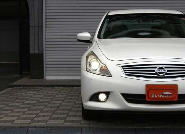 
								Nissan Skyline full									