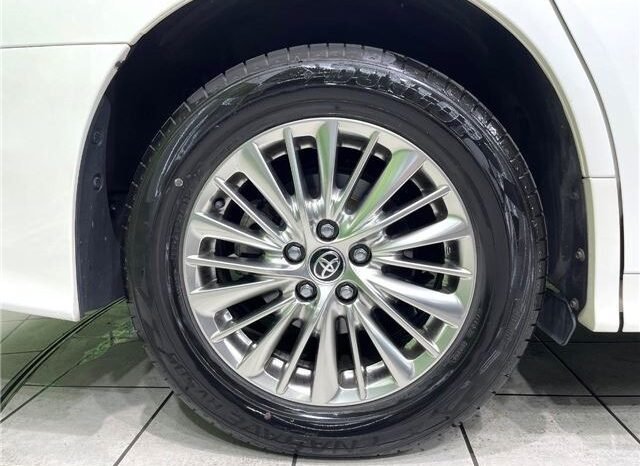 
								Toyota Alphard Hybrid SR full									
