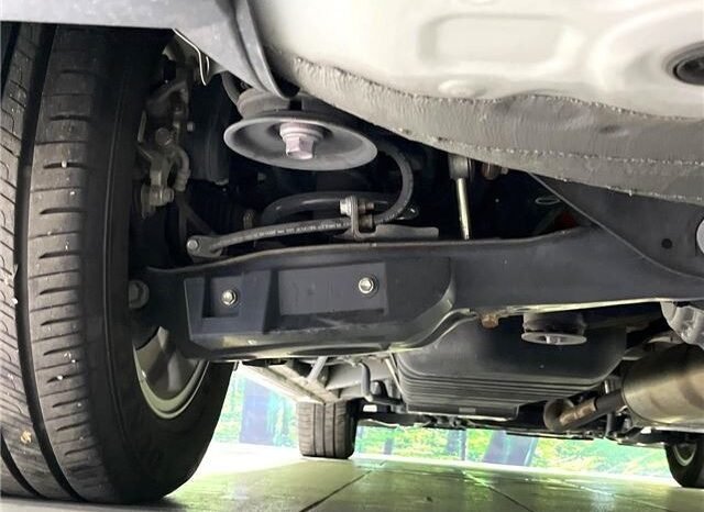 
								Toyota Alphard Hybrid SR full									