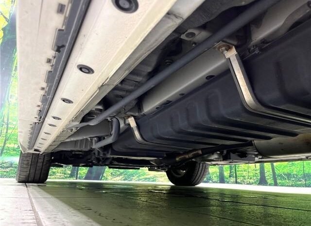
								Toyota Alphard Hybrid SR full									