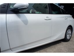 
										Toyota Prius full									